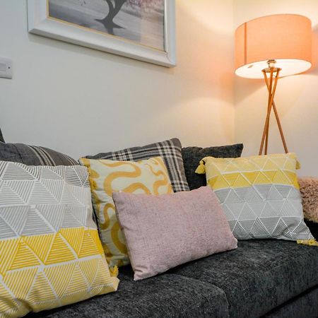 Stylish Suite With Free Parking Manchester Exterior foto