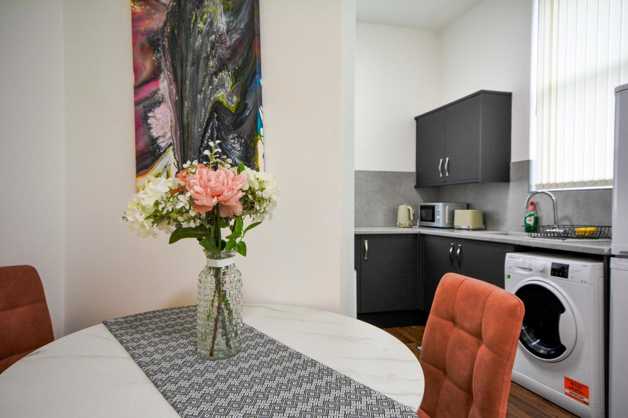 Stylish Suite With Free Parking Manchester Exterior foto